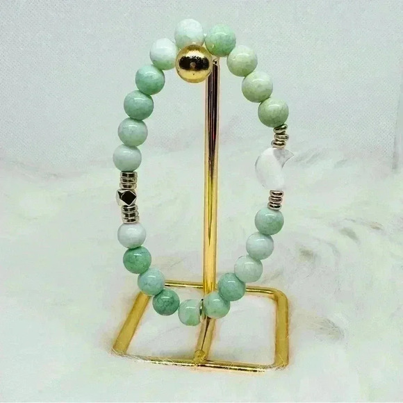 Crescent Moon Beaded Green Bracelet - Picture 1 of 8